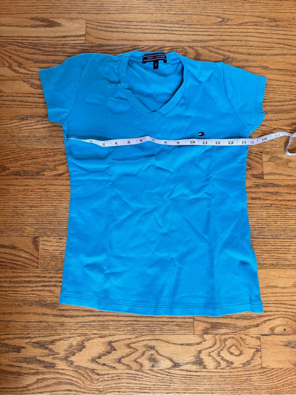 Tommy Hilfiger Short Sleeve V‑Neck Tee in Bright Blue